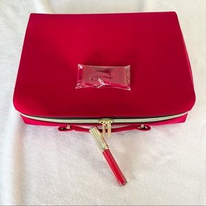 New! Estée Lauder Travel Case